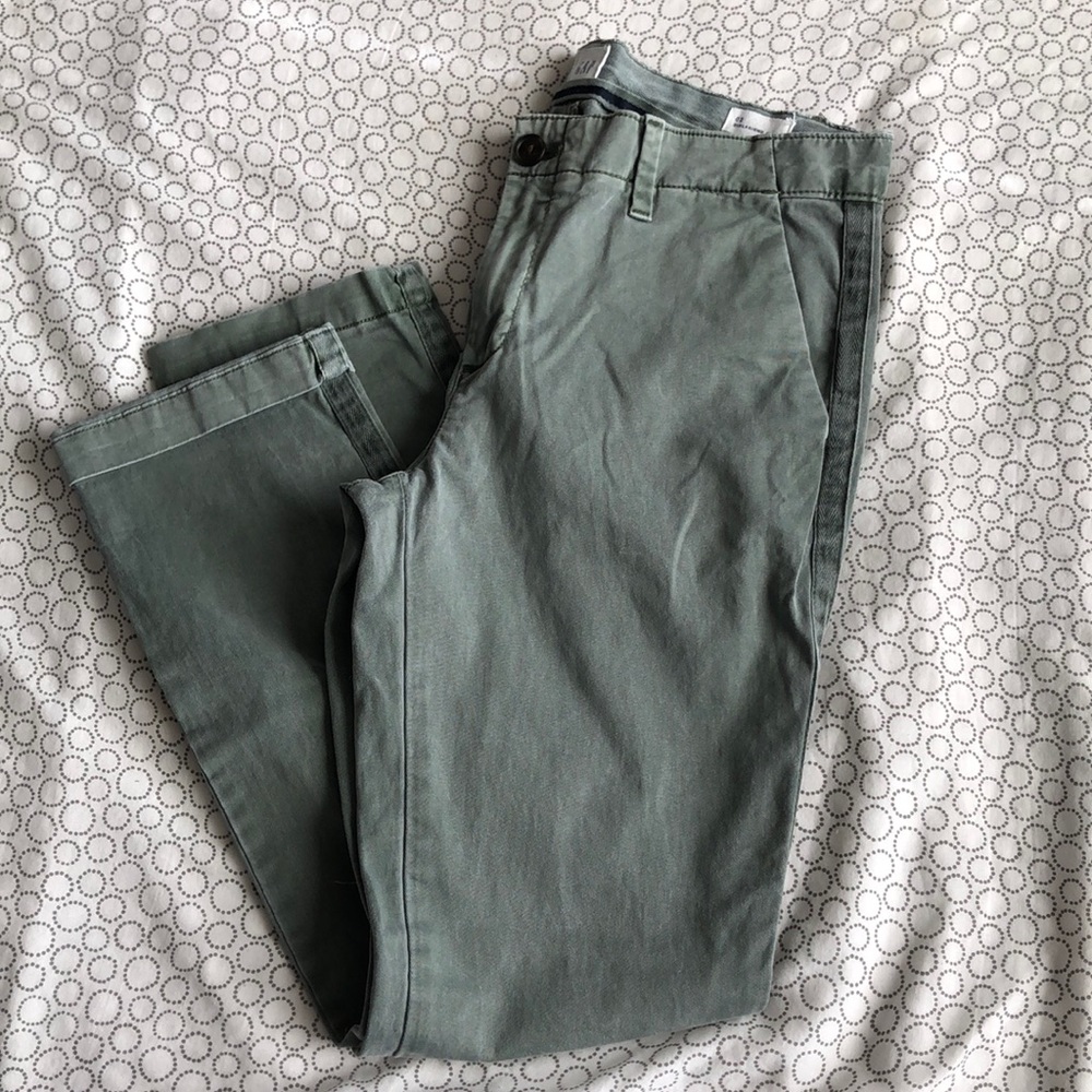 GAP Girlfriend Chino